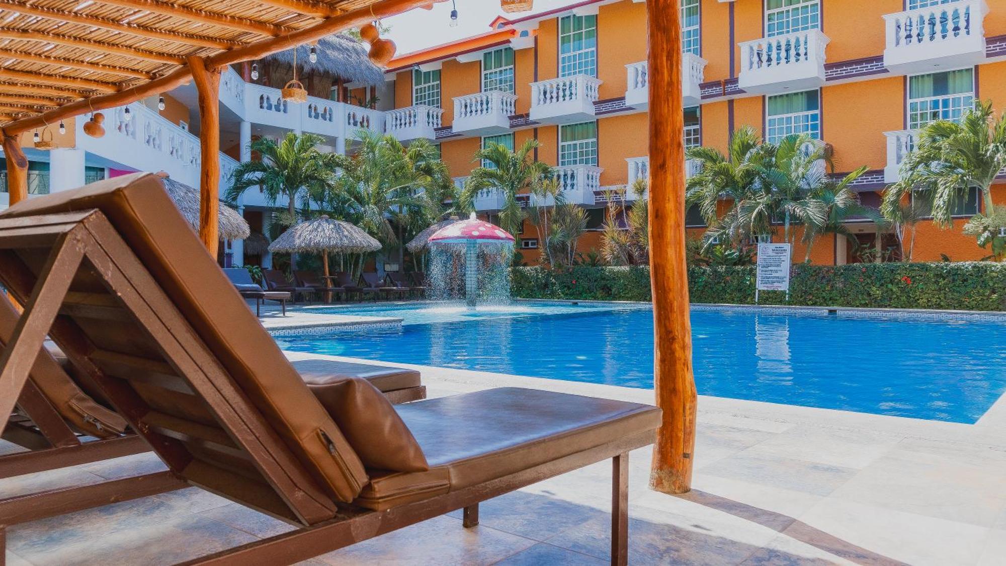 Gran Juquila Huatulco Hotel 3*